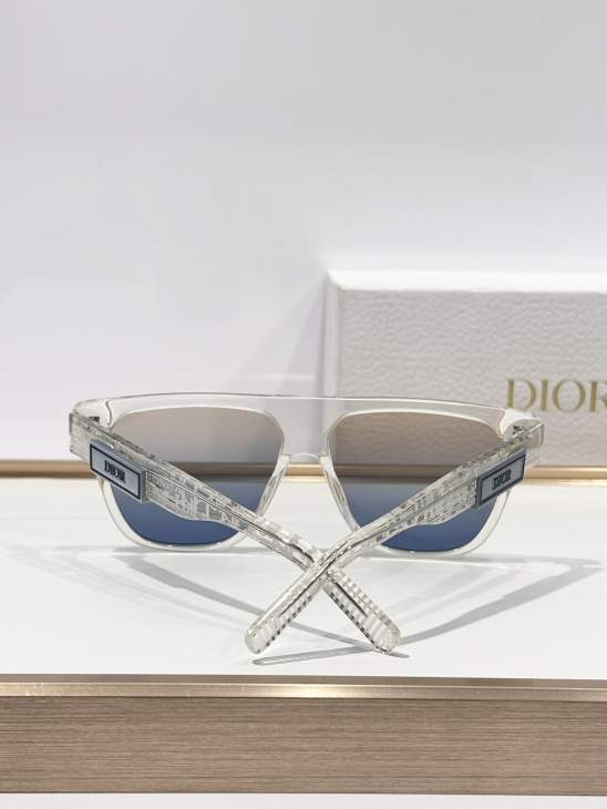 Picture of Dior Sunglasses _SKUfw77096270fw